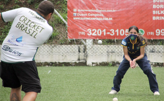 Dois Campeonatos de Cricket acontecem em Poços no mês de novembro