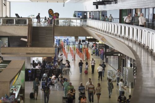 No primeiro bimestre de 2024, o Aeroporto de Confins registrou um aumento de 5,3% em relação ao mesmo período do ano anterior