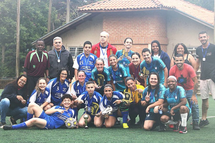 Integrantes do projeto Damas da Bola. Credito: Paulo Vitor