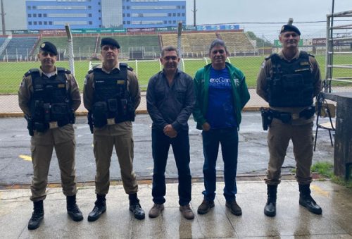 Reunião sobre situação do gramado e segurança do estádio municipal, Foto: Asssessoria PMPC