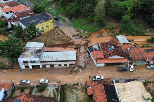 Cidade de Dom Silvério atingida pelas fortes chuvas. foto: MG / CAA MG | Divulgação